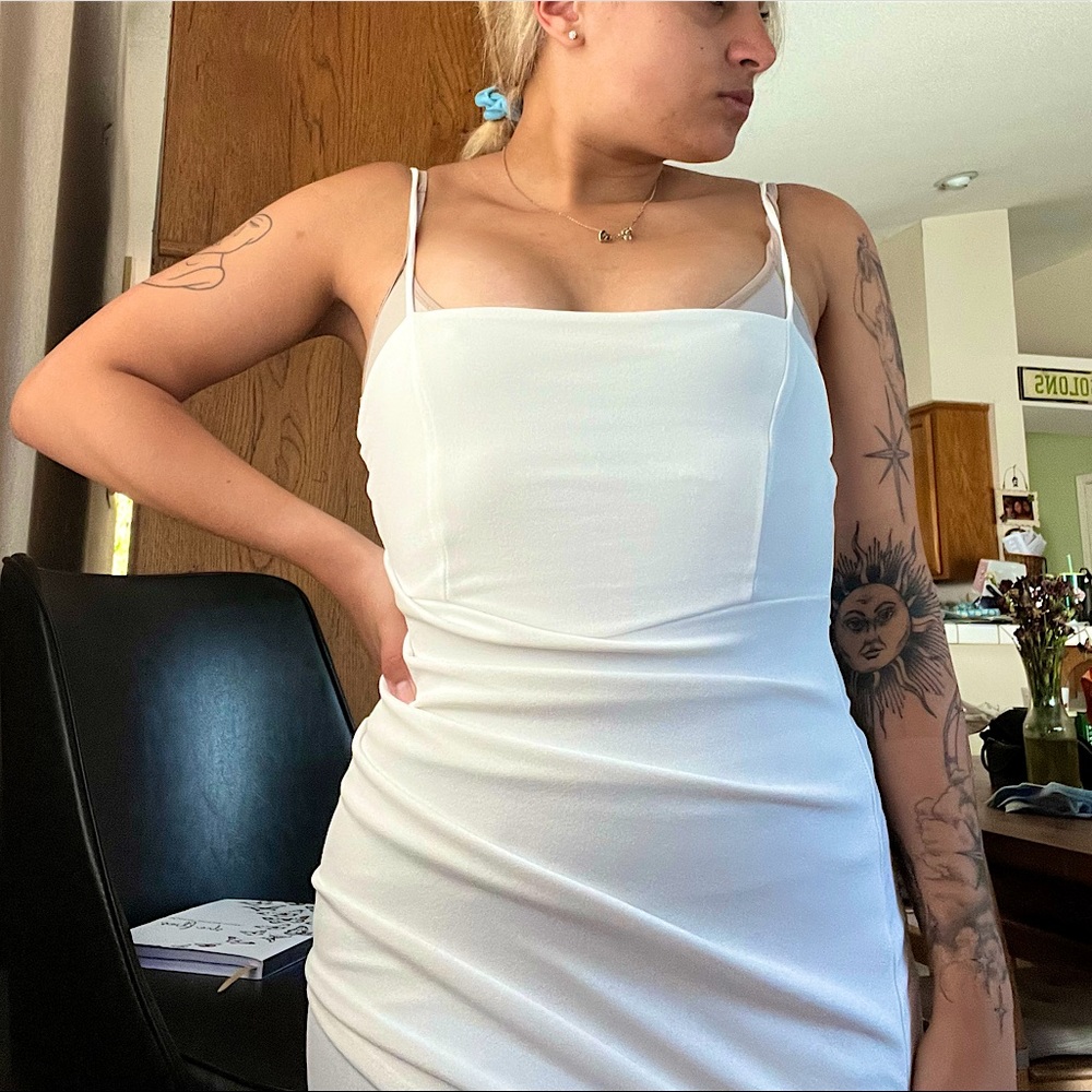 White mid bodycon dress with slit (WOMENS SMALL)
